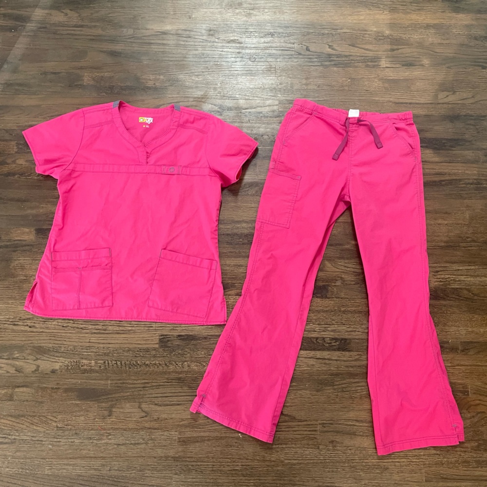 Pink Wonder Flex scrub set